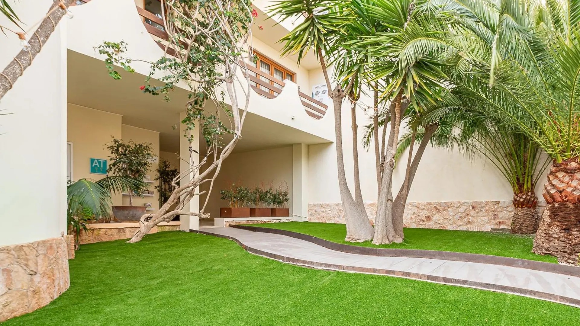 Apartamentos Estanques Colonia de Sant Jordi